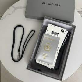 Picture of Balenciaga Handbags _SKUfw231081954fw
